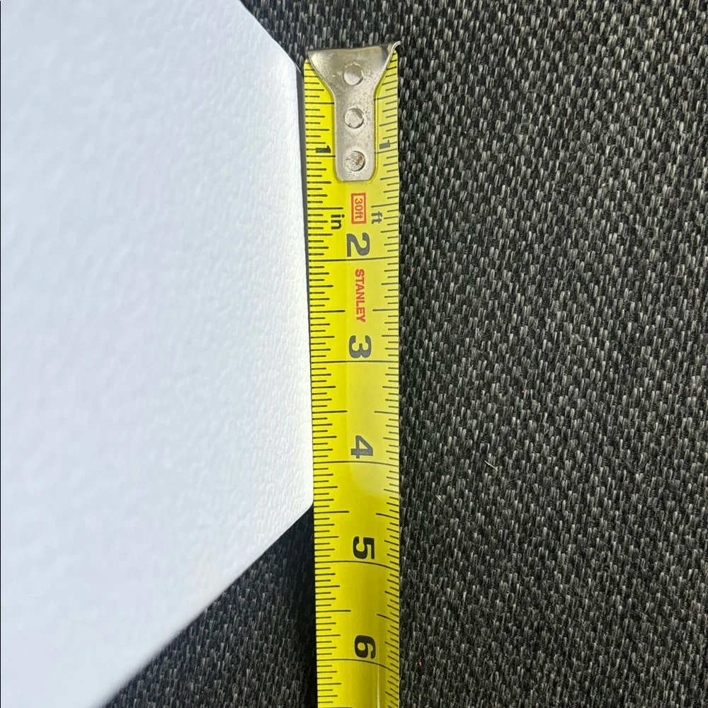 Dior White Box with Gold DIOR Logo - Picture 4 of 11